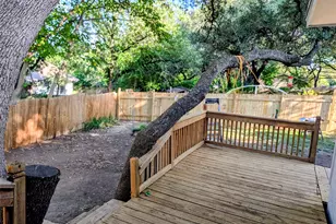 10801 W Lakeview Dr, Jonestown, TX 78645 - Photo 24