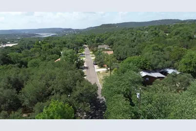 10801 W Lakeview Drive, Jonestown, TX 78645 - Photo 4