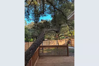 10801 W Lakeview Drive, Jonestown, TX 78645 - Photo 26