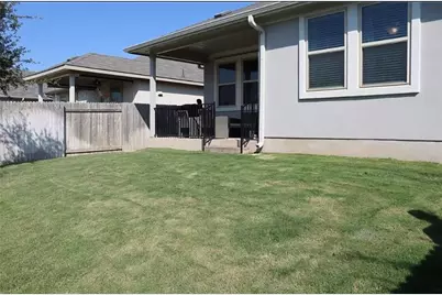 201 McFarland Street, Georgetown, TX 78628 - Photo 12