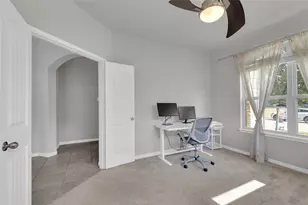 721 Schefer St, Leander, TX 78641 - Photo 4