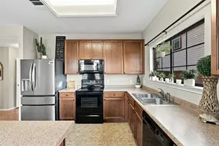 1660 Bayland St, Round Rock, TX 78664 - Photo 10