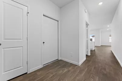 211 Las Lomas Drive, San Marcos, TX 78666 - Photo 2