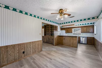 1070 N Franklin Street, La Grange, TX 78945 - Photo 8