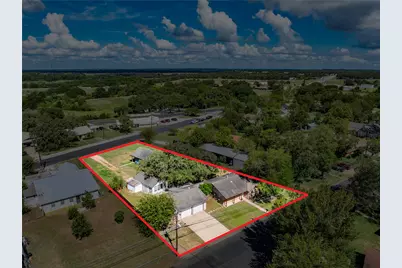 1070 N Franklin Street, La Grange, TX 78945 - Photo 1