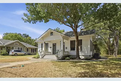 919 W Prairie Lea Street, Lockhart, TX 78644 - Photo 4