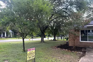 355 N Monroe St, La Grange, TX 78945 - Photo 26