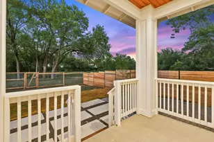 210 W Mockingbird Ln, Austin, TX 78745 - Photo 26