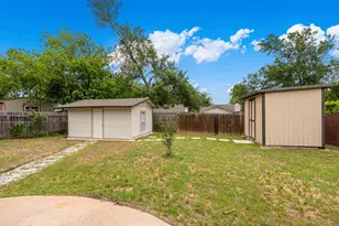1204 Spearson Ln, Austin, TX 78745 - Photo 20