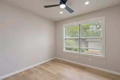 1204 Spearson Lane, Austin, TX 78745 - Photo 8