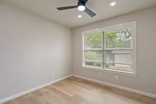 1204 Spearson Ln, Austin, TX 78745 - Photo 8
