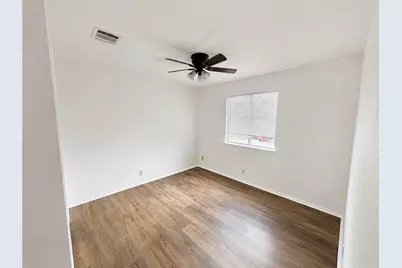 2805 Tyler Lane, Taylor, TX 76574 - Photo 16