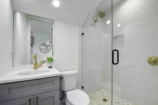 1202 Perez St, Austin, TX 78721 - Photo 12