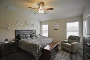 1041 DUMFRIES Dr, Seguin, TX 78155 - Photo 14
