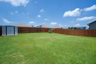 1041 DUMFRIES Dr, Seguin, TX 78155 - Photo 28