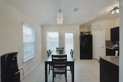 1041 Dumfries Drive, Seguin, TX 78155 - Photo 10