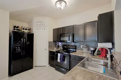 1041 Dumfries Drive, Seguin, TX 78155 - Photo 12