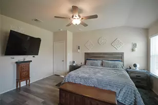 1041 DUMFRIES Dr, Seguin, TX 78155 - Photo 14