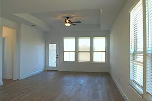 136 Raleigh Dr, Georgetown, TX 78633 - Photo 10