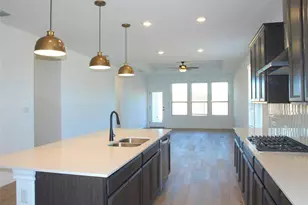 136 Raleigh Dr, Georgetown, TX 78633 - Photo 4