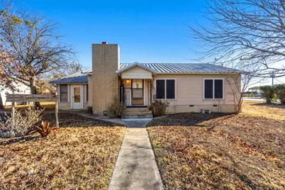 200 College Avenue, Florence, TX 76527 - Photo 1