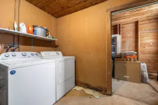 200 College Ave, Florence, TX 76527 - Photo 16