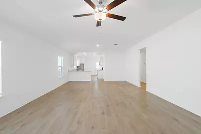112 Paria Court, Jarrell, TX 76537 - Photo 4