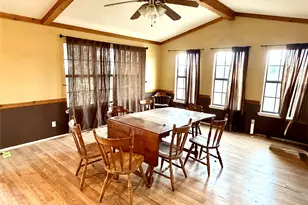 333 Spring Valley St, Hutto, TX 78634 - Photo 10