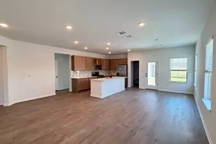 12421 Cockatto Crossing, Manor, TX 78653 - Photo 4