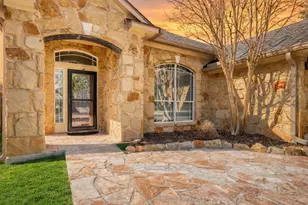 10416 Big Thicket Dr, Austin, TX 78747 - Photo 2