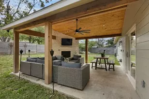 6703 Duquesne Dr, Austin, TX 78723 - Photo 38