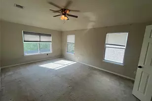 221 Gainer Dr, Hutto, TX 78634 - Photo 20