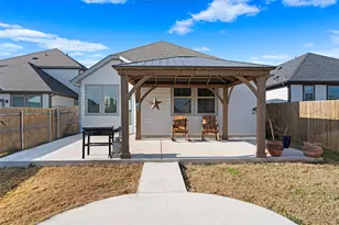 172 Gullivers Dr, Elgin, TX 78621 - Photo 22