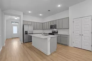 172 Gullivers Dr, Elgin, TX 78621 - Photo 8