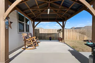 172 Gullivers Dr, Elgin, TX 78621 - Photo 26