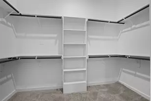 172 Gullivers Dr, Elgin, TX 78621 - Photo 18