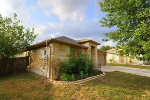 115 Encina Cove, San Marcos, TX 78666 - Photo 2