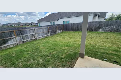 425 Mira Mesa Drive, Liberty Hill, TX 78642 - Photo 26