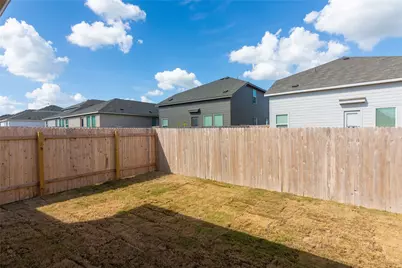 153 Starpacker Lane, Jarrell, TX 76537 - Photo 4