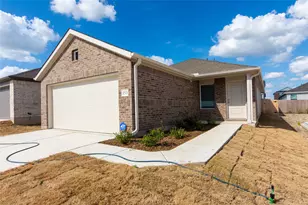 153 Star Packer Ln, Jarrell, TX 76537 - Photo 2