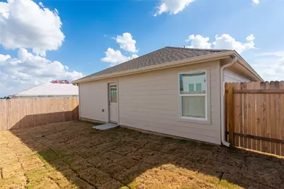 153 Starpacker Lane, Jarrell, TX 76537 - Photo 24