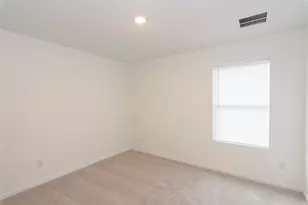 153 Star Packer Ln, Jarrell, TX 76537 - Photo 18
