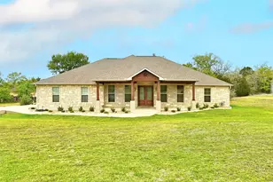 140 Winchester Rd, Bastrop, TX 78602 - Photo 2