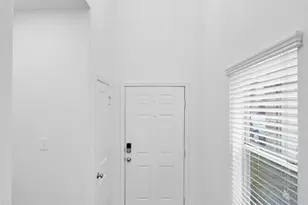 470 Major Lee Ln, Jarrell, TX 76537 - Photo 4