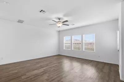 470 Major Lee Lane #20H, Jarrell, TX 76537 - Photo 8