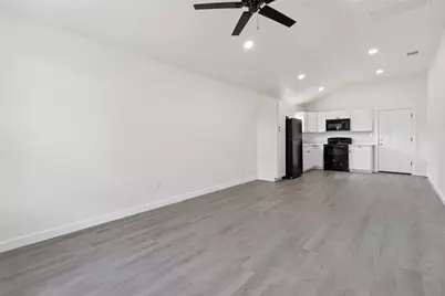 1087 Schubert Lane #D, Kyle, TX 78640 - Photo 4