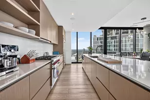 610 Davis St, Austin, TX 78701 - Photo 4