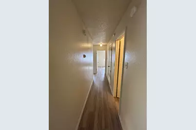 521 Greenlawn Boulevard, Round Rock, TX 78664 - Photo 6