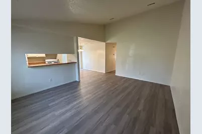 521 Greenlawn Boulevard, Round Rock, TX 78664 - Photo 2