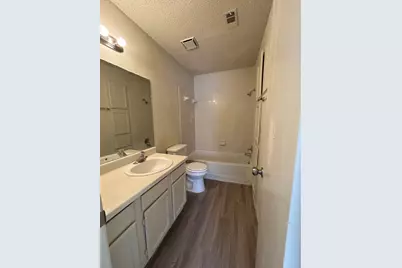 521 Greenlawn Boulevard, Round Rock, TX 78664 - Photo 10
